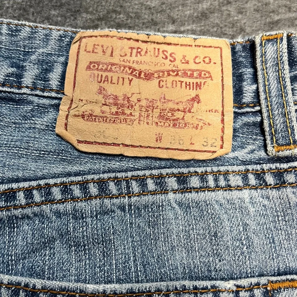 Levis 505 Regular Fit Jeans Mens 36x32 Light Wash Distressed Straight Leg Denim